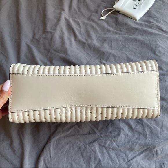 【SOLD】BrandNew Coach Parker nappa shoulder bag with beading - Picture 7 of 9